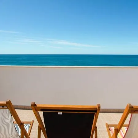 Sea View Apartman *